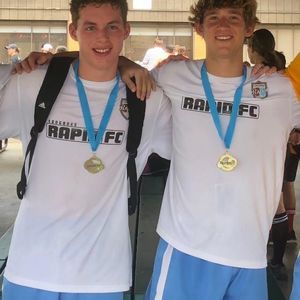 Meet your Posher, Zach